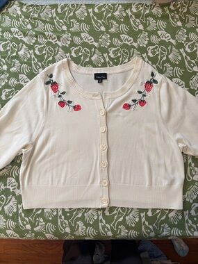 Torrid Strawberry Cropped Cardigan